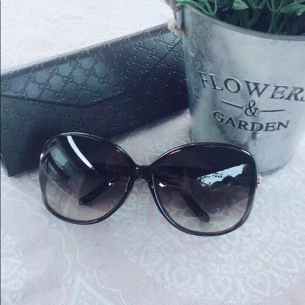 Gucci sunglasses